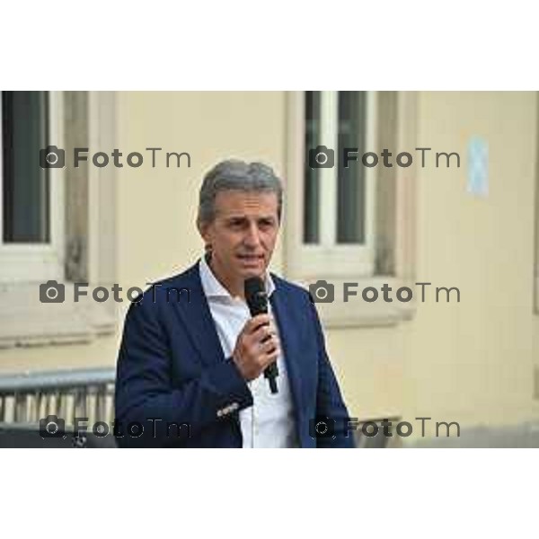 Foto Manzoni Tiziano/LaPresse 14-10-2022 Bergamo Italia - Cronaca - Demolition Day, la cerimonia della prima "pinzata" sugli edifici dell\'ex sede Italcementi a Bergamo