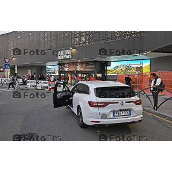 Foto Manzoni Tiziano/LaPresse 15-10-2022 Bergamo Italia - Cronaca - Bergamo Aeroporto servizio taxi