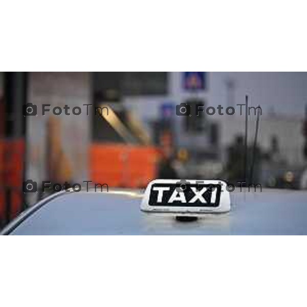 Foto Manzoni Tiziano/LaPresse 15-10-2022 Bergamo Italia - Cronaca - Bergamo Aeroporto servizio taxi