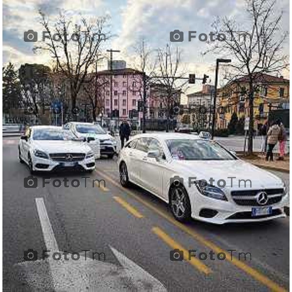 Taxi a Bergamo stazione autolinee Ferrovie stato