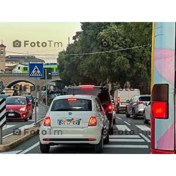 Foto Manzoni Tiziano/LaPresse 17-10-2022 Bergamo Italia - Cronaca - Bergamo traffico del mattino ingresso in città