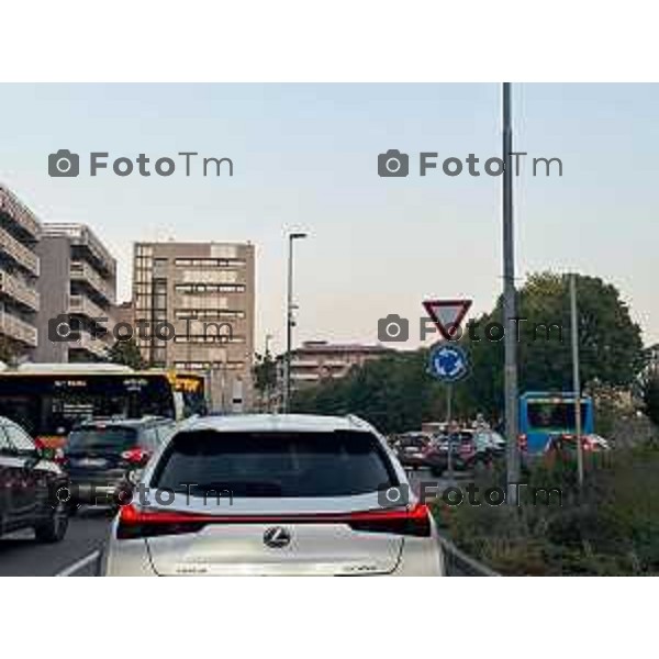 Foto Manzoni Tiziano/LaPresse 17-10-2022 Bergamo Italia - Cronaca - Bergamo traffico del mattino ingresso in città