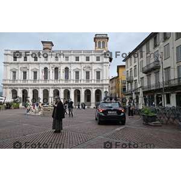 Foto Manzoni Tiziano/LaPresse 22-10-2022 Bergamo Italia - Cronaca Piazza vecchia carabinieri controlli