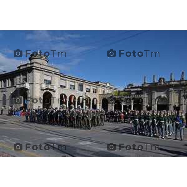 Foto Manzoni Tiziano/LaPresse 4-11-2022 Bergamo Italia - Cronaca - 4 Novembre 1918-2022 Bergamo celebra la giornata dell\'Unità Nazionale e delle Forze Armate