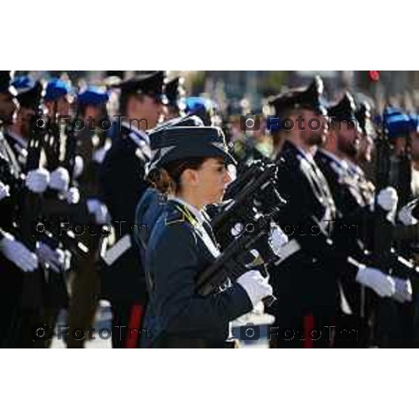 Foto Manzoni Tiziano/LaPresse 4-11-2022 Bergamo Italia - Cronaca - 4 Novembre 1918-2022 Bergamo celebra la giornata dell\'Unità Nazionale e delle Forze Armate