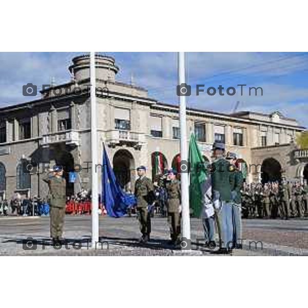 Foto Manzoni Tiziano/LaPresse 4-11-2022 Bergamo Italia - Cronaca - 4 Novembre 1918-2022 Bergamo celebra la giornata dell\'Unità Nazionale e delle Forze Armate