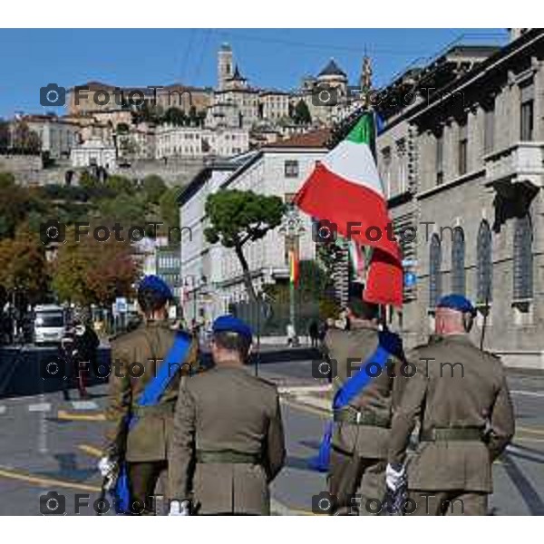 Foto Manzoni Tiziano/LaPresse 4-11-2022 Bergamo Italia - Cronaca - 4 Novembre 1918-2022 Bergamo celebra la giornata dell\'Unità Nazionale e delle Forze Armate