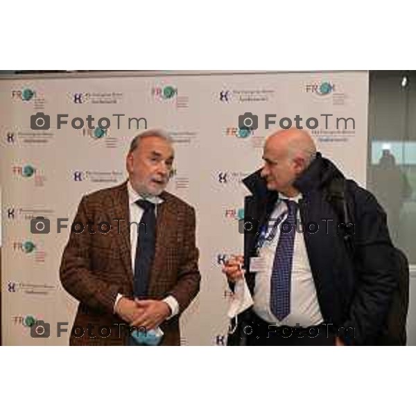 Foto Manzoni Tiziano/LaPresse 11-11-2022 Bergamo Italia - Cronaca - FROM Fondazione di ricerca dell\'Ospedale di Bergamo e The European House Ambrosetti a sx Giuseppe Remuzzi ricercatore a dx •Giuseppe Ippolito – Direttore generale della ricerca e dell\'innovazione Ministero della Salute