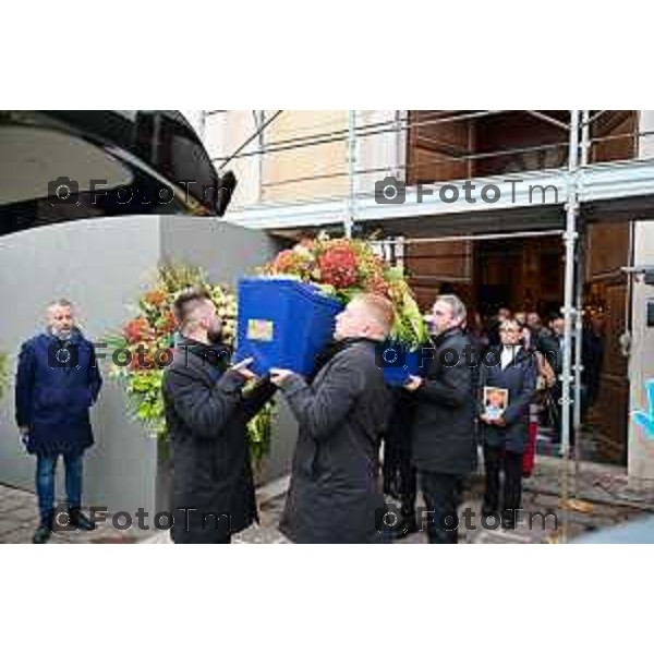 Trescore Balneario Funerale di Angelo Bonomelli morto avvelenato 