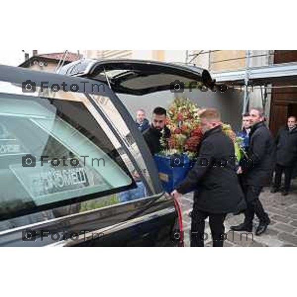 Trescore Balneario Funerale di Angelo Bonomelli morto avvelenato 