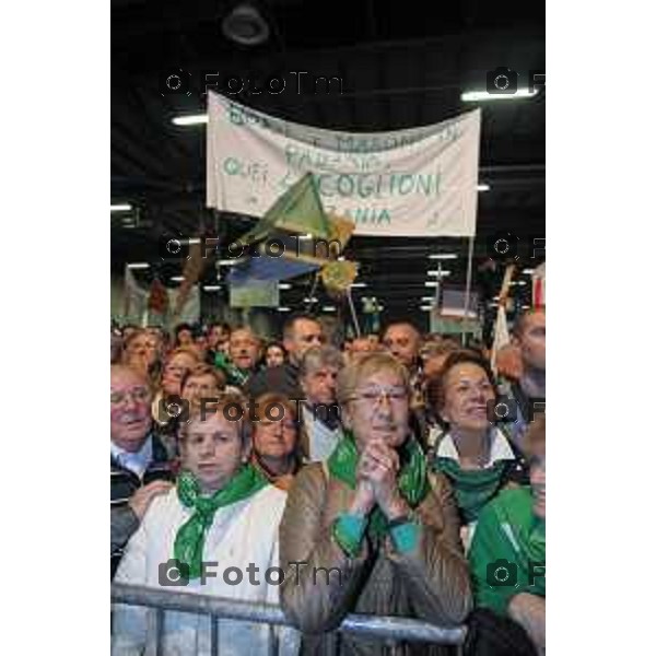 Orgoglio Leghista, raduno alla fiera di Bergamo per il popolo leghista dopo le dimissioni di Bossi Nella foto popolo leghista alla fiera di BG Foto Tiziano Manzoni Fotogramma Bergamo