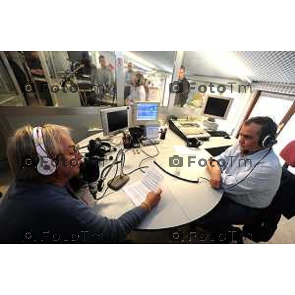 Cividate al Piano radio Pianeta dj Miky intervista Roberto Calderoli nella foto in radio durante l\'intervista foto Tiziano Manzoni Fotogramma Bergamo