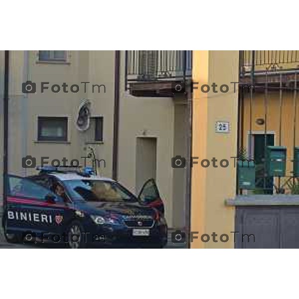 Foto Manzoni Tiziano/LaPresse 26-11-2022 Bergamo Italia - Cronaca - Morengo Bg bassa Bergamasca Omicidio di Ernest Emperor Mohamed i carabinieri intervenuti per le indagini