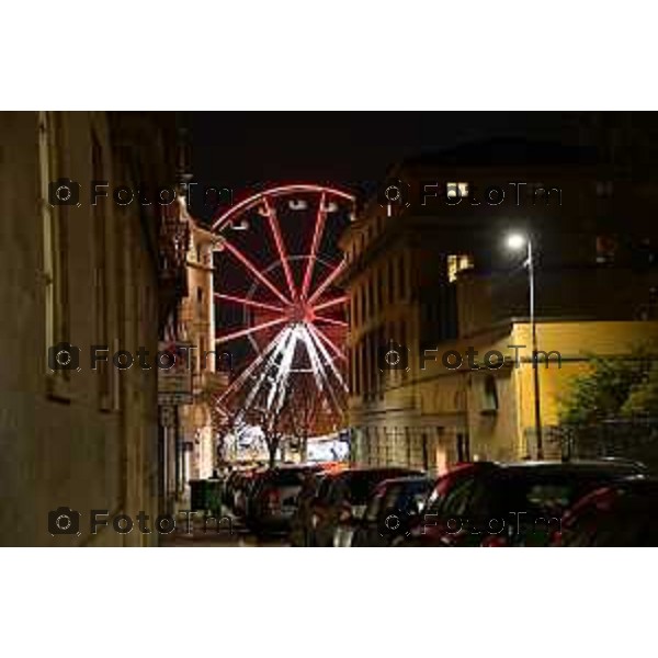 Bergamo preparazione e montaggio ruota panoramica anno 2022 