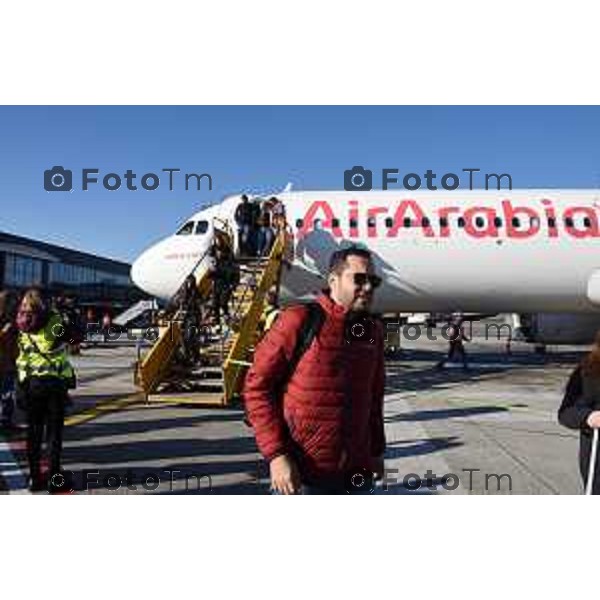 Foto Manzoni Tiziano/LaPresse 07-12- 2022 Bergamo Italia - Cronaca -Bergamo cerimonia di accoglienza del volo Air Arabia Sharjah (Emirati Arabi Uniti, Orio Al Serio