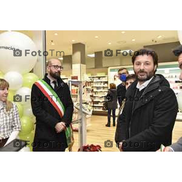 Foto Manzoni Tiziano/LaPresse 16-12-2022 Bergamo Italia - Cronaca -Inaugurazione LloydsFarmacia Comunale Bergamo 2