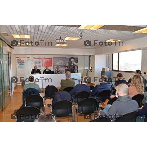 Foto Manzoni Tiziano/LaPresse 17-12--2022 Bergamo Italia - Cronaca -Bergamo 15° edizione dell’Osservatorio Immobiliare 2022 VALORECASA&TERRENI Gianfederico Belotti Dott. Marco Offredi Carlos De Carvalho Emilio Gramano