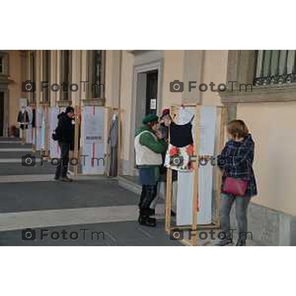 Tiziano Manzoni/LaPresse 12-01- 2023 Bergamo, Italia Cronaca Bergamo inaugurazione mostra "Com\'eri vestita?", associazione "Libere sinergie" e "Ideado", la Consigliera provinciale delegata alla Cultura e Pari opportunità Romina Russo.