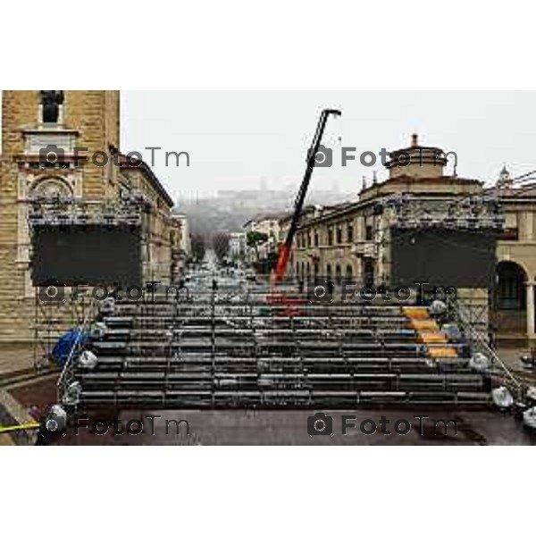 Foto Tiziano Manzoni/LaPresse Bergamo Italia Cronaca Bergamo preparazione palco inaugurazione Bergamo Brescia capitale cultura