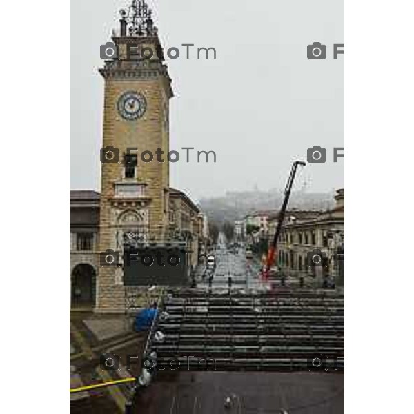 Foto Tiziano Manzoni/LaPresse Bergamo Italia Cronaca Bergamo preparazione palco inaugurazione Bergamo Brescia capitale cultura