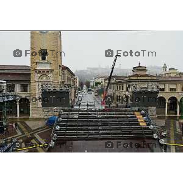 Foto Tiziano Manzoni/LaPresse Bergamo Italia Cronaca Bergamo preparazione palco inaugurazione Bergamo Brescia capitale cultura