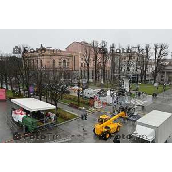 Foto Tiziano Manzoni/LaPresse Bergamo Italia Cronaca Bergamo preparazione palco inaugurazione Bergamo Brescia capitale cultura