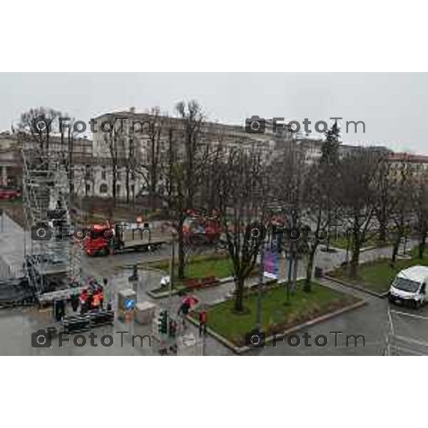 Foto Tiziano Manzoni/LaPresse Bergamo Italia Cronaca Bergamo preparazione palco inaugurazione Bergamo Brescia capitale cultura