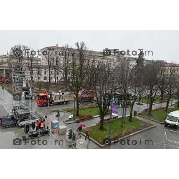 Foto Tiziano Manzoni/LaPresse Bergamo Italia Cronaca Bergamo preparazione palco inaugurazione Bergamo Brescia capitale cultura