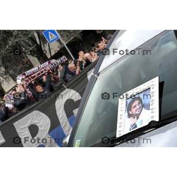 Bergamo Funerali Piermaio Morosini 19 Aprile 2012 foto Tiziano Manzoni/Fotogramma Bergamo