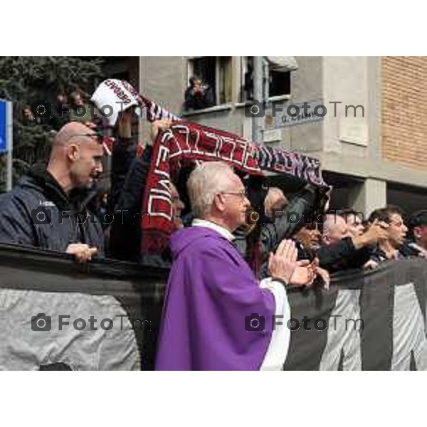 Funerali Piermario Morosini foto Tiziano Manzoni Fotogramma Bergamo