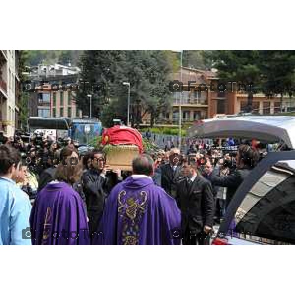 Funerali Piermario Morosini foto Tiziano Manzoni Fotogramma Bergamo