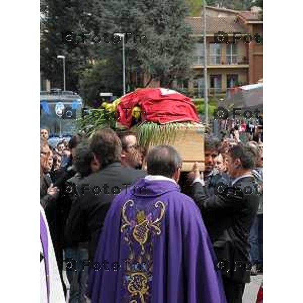 Funerali Piermario Morosini foto Tiziano Manzoni Fotogramma Bergamo