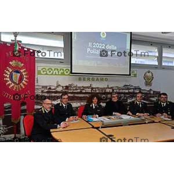 Foto Manzoni Tiziano/LaPresse 9-02-2023 Bergamo Italia - Cronaca - Bergamo Comando di Polizia Locale risultati ottenuti 2022. viceSindaco Sergio Gandi e la Comandante della Polizia Locale Gabriella Messina