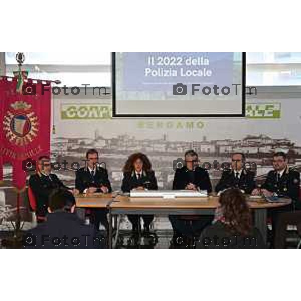 Foto Manzoni Tiziano/LaPresse 9-02-2023 Bergamo Italia - Cronaca - Bergamo Comando di Polizia Locale risultati ottenuti 2022. viceSindaco Sergio Gandi e la Comandante della Polizia Locale Gabriella Messina