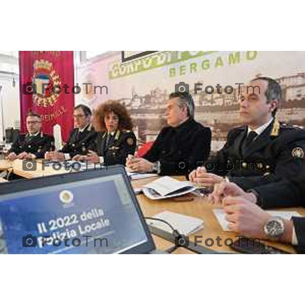 Foto Manzoni Tiziano/LaPresse 9-02-2023 Bergamo Italia - Cronaca - Bergamo Comando di Polizia Locale risultati ottenuti 2022. viceSindaco Sergio Gandi e la Comandante della Polizia Locale Gabriella Messina