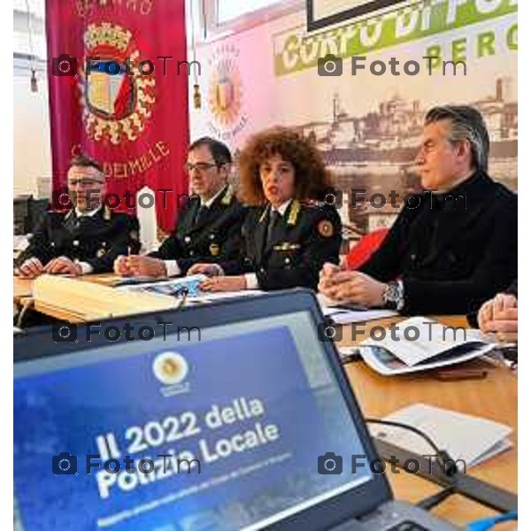 Foto Manzoni Tiziano/LaPresse 9-02-2023 Bergamo Italia - Cronaca - Bergamo Comando di Polizia Locale risultati ottenuti 2022. viceSindaco Sergio Gandi e la Comandante della Polizia Locale Gabriella Messina