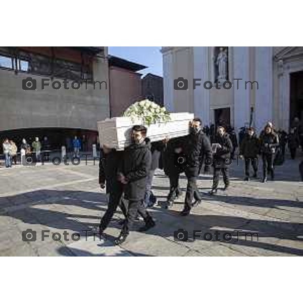 Fot Paolo Vezzoli for Tiziano Manzoni /LaPresse 9-02-2023Bergamo Italia - Cronaca - Romano di Lombardia Funerale di Yana Maliko