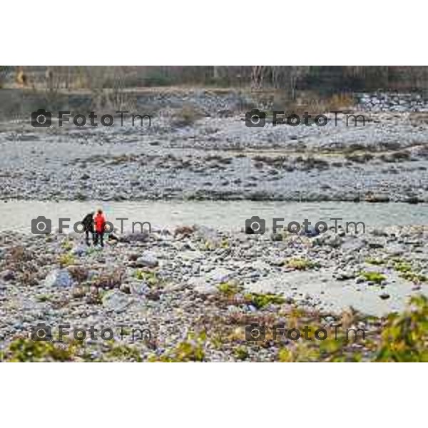 Tiziano Manzoni/LaPresse 18-02- 2023 Bergamo, Italia Cronaca Bergamo Fiume Brembo con livello basso di acqua a febbraio 23 il fiume visto all\'altezza di Treviolo