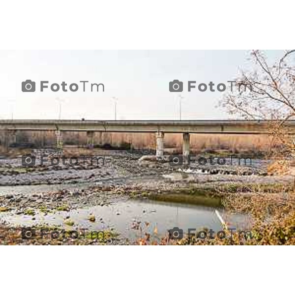 Tiziano Manzoni/LaPresse 18-02- 2023 Bergamo, Italia Cronaca Bergamo Fiume Brembo con livello basso di acqua a febbraio 23 il fiume visto all\'altezza di Treviolo