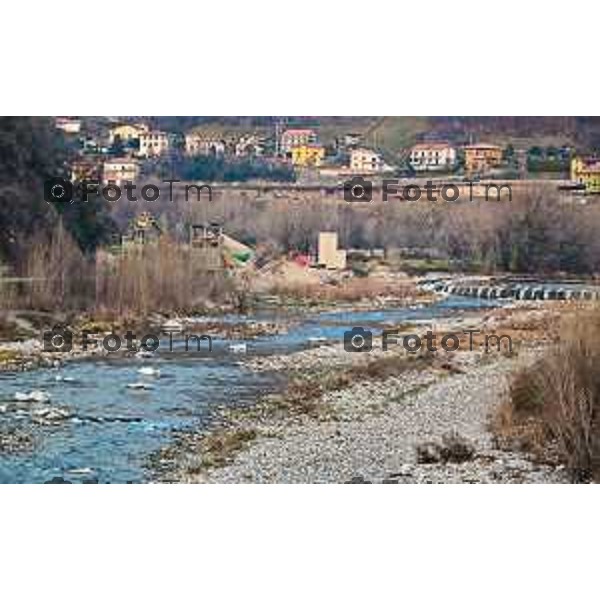 Tiziano Manzoni/LaPresse 18-02- 2023 Bergamo, Italia Cronaca Bergamo Fiume Brembo con livello basso di acqua a febbraio 23 il fiume visto dal Villa D\'Almè Almenno la diga