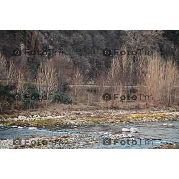 Tiziano Manzoni/LaPresse 18-02- 2023 Bergamo, Italia Cronaca Bergamo Fiume Brembo con livello basso di acqua a febbraio 23 il fiume visto dal Villa D\'Almè Almenno la diga