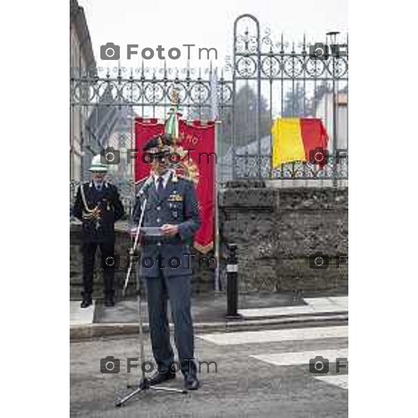 Inaugurazione della targa commemorativa in memoria del brefotrofio di Bergamo (attivo dal 1928 al 1975). L’intervento del comandante della Guardia di Finanza Marco Filipponi. Bergamo, 23 febbraio 2023.