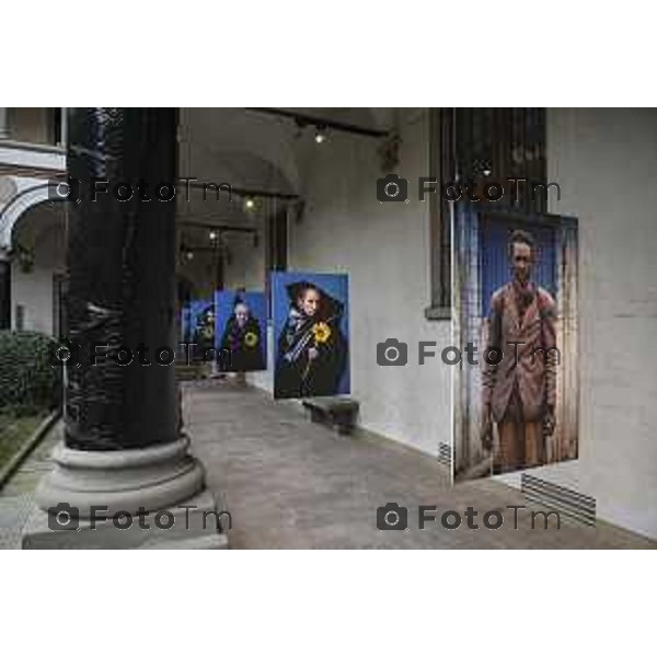 Conferenza stampa di inaugurazione della mostra "The Last Drop" del fotografo Fabrizio Spucches per Fondazione CESVI al chiostro di Santa Marta. Interventi del sindaco Giorgio Gori, dell’assessore alla cultura Nadia Ghisalberti, del direttore generale Lombardia di Intesa Sanpaolo Gianluigi Venturini, della presidente di Fondazione CESVI Gloria Zavatta e del fotografo Fabrizio Spucches. Bergamo, 24 febbraio 2023.