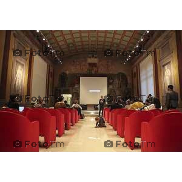 Conferenza stampa di inaugurazione della mostra "The Last Drop" del fotografo Fabrizio Spucches per Fondazione CESVI al chiostro di Santa Marta. L’intervento del direttore generale Lombardia di Intesa Sanpaolo Gianluigi Venturini. Bergamo, 24 febbraio 2023.