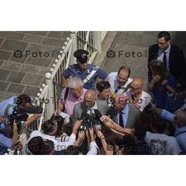 Bergamo Tribunale esterno udienza in corte d\'assisi Bossetti omicidio Yara Gambirasio nella foto Claudio Salvagni e Paolo Camporini