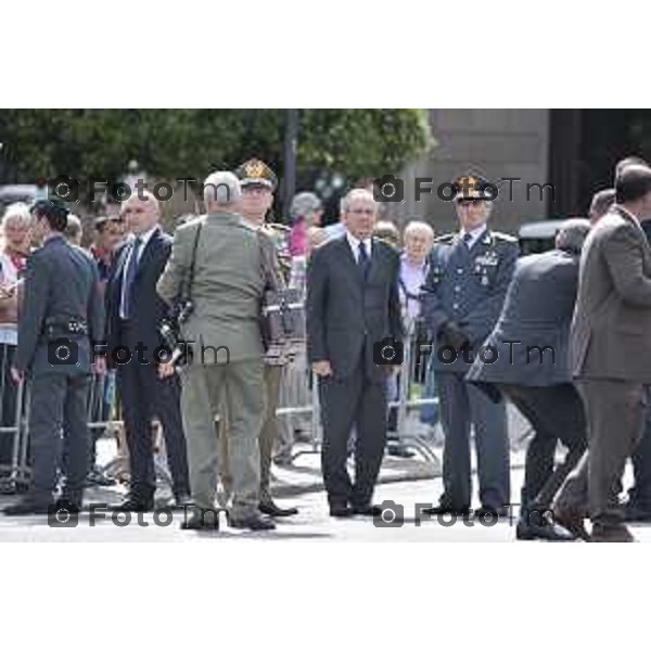 Bergamo Giuramento cadetti Accademia Guardia di Finanza con la presenza del ministro Padoan Pier Carlo