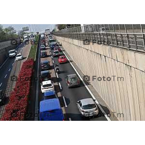 Foto Manzoni Tiziano/LaPresse 22-03-2023Bergamo Italia - Cronaca - Bergamo tangenziale e asse interurbano congestionato code traffico per lavori