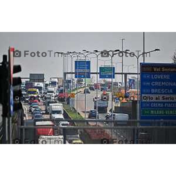 Foto Manzoni Tiziano/LaPresse 22-03-2023Bergamo Italia - Cronaca - Bergamo tangenziale e asse interurbano congestionato code traffico per lavori