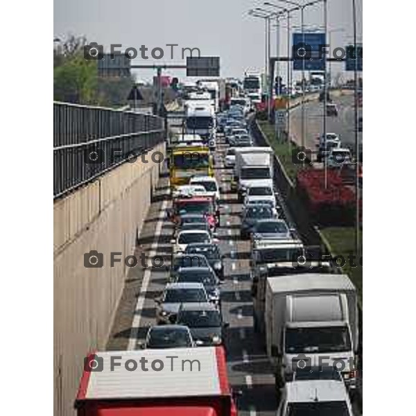 Foto Manzoni Tiziano/LaPresse 22-03-2023Bergamo Italia - Cronaca - Bergamo tangenziale e asse interurbano congestionato code traffico per lavori