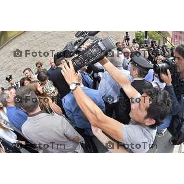 Bergamo, giorno della sentenza di primo grado processo a Massimo Giuseppe Bossetti nella foto i media presenti in massa alla sentenza del processo dell\'anno